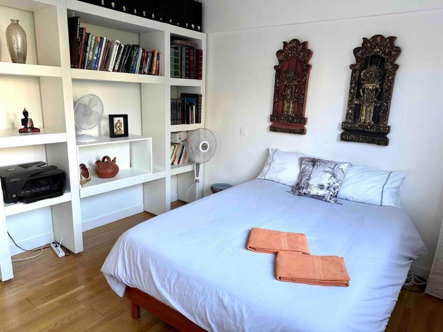 Private Bedroom 2 Near Eiffel Tower, Saint Germain Parigi Esterno foto